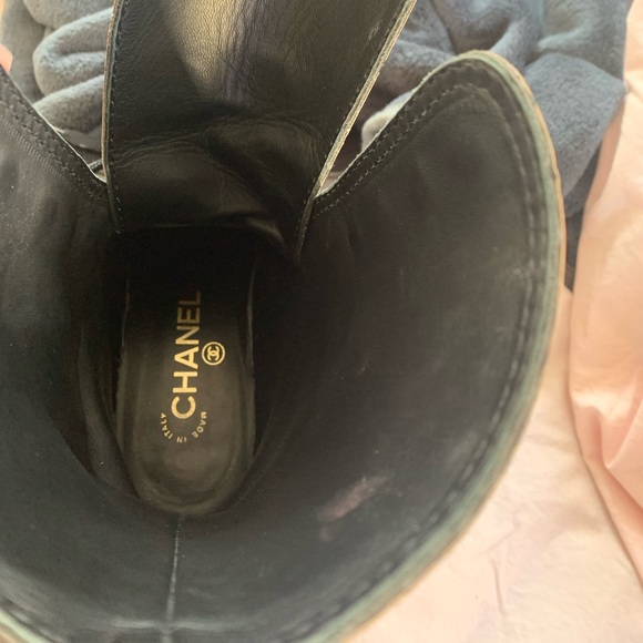 CHANEL?? Yep!! Lace-up boots - Picture 5 of 7